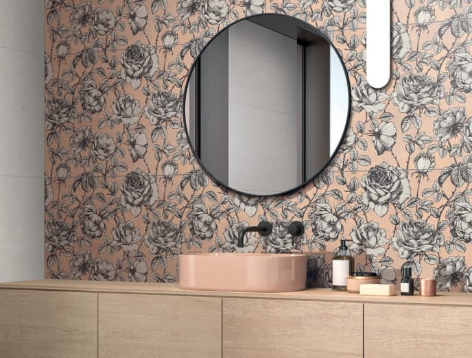Baños con papel mural: 7 looks que combinan diseño y personalidad