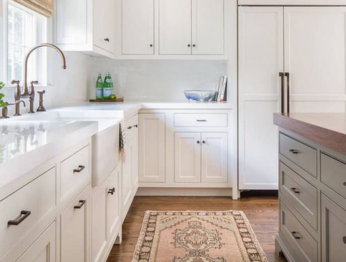 5 usos para las alfombras alargadas (que no son el pasillo)