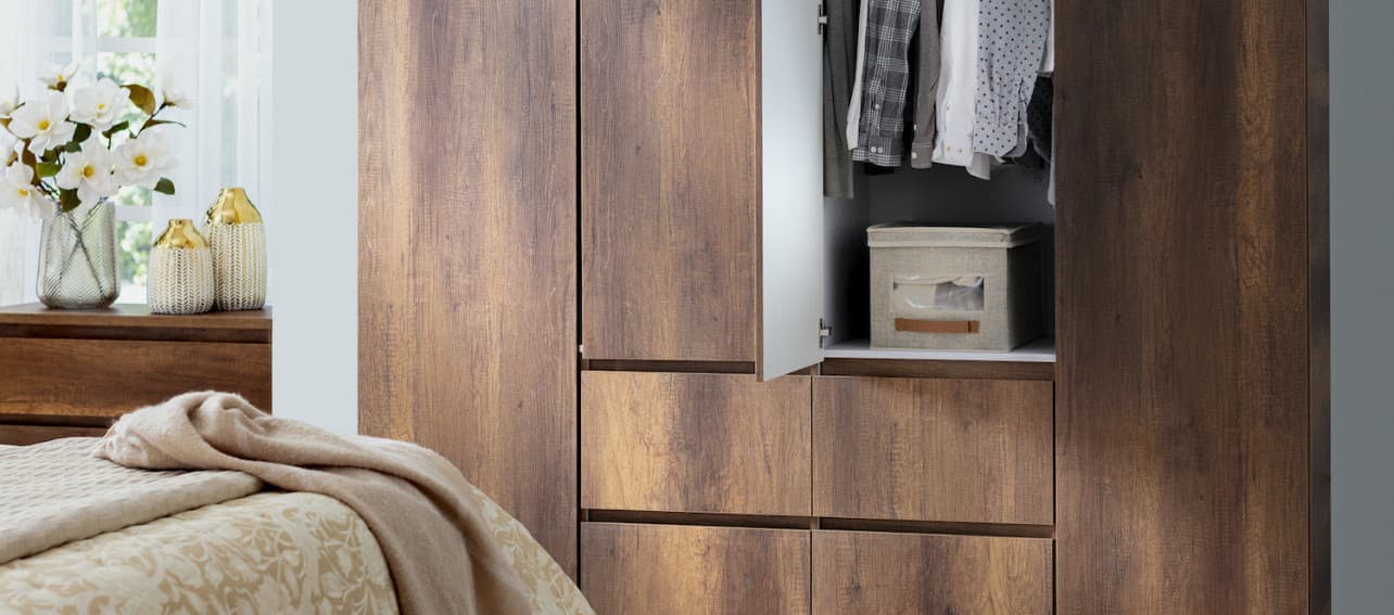 Los 7 errores más comunes al ordenar tu ropa en el clóset