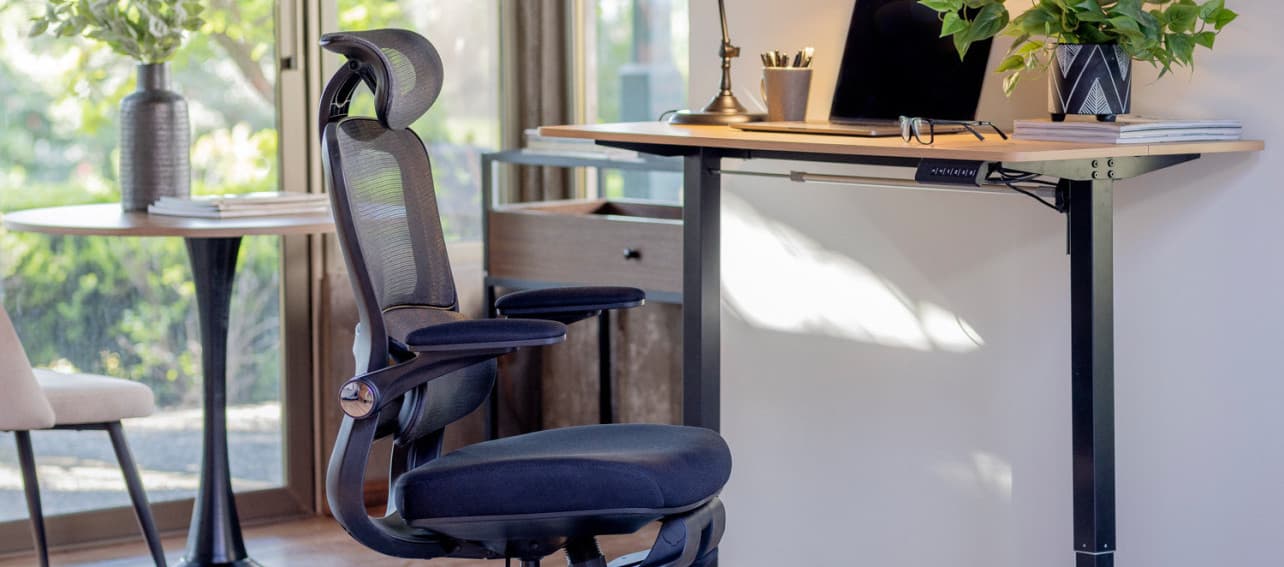 Qué es la ergonomía laboral y cómo llevarla a tu home office