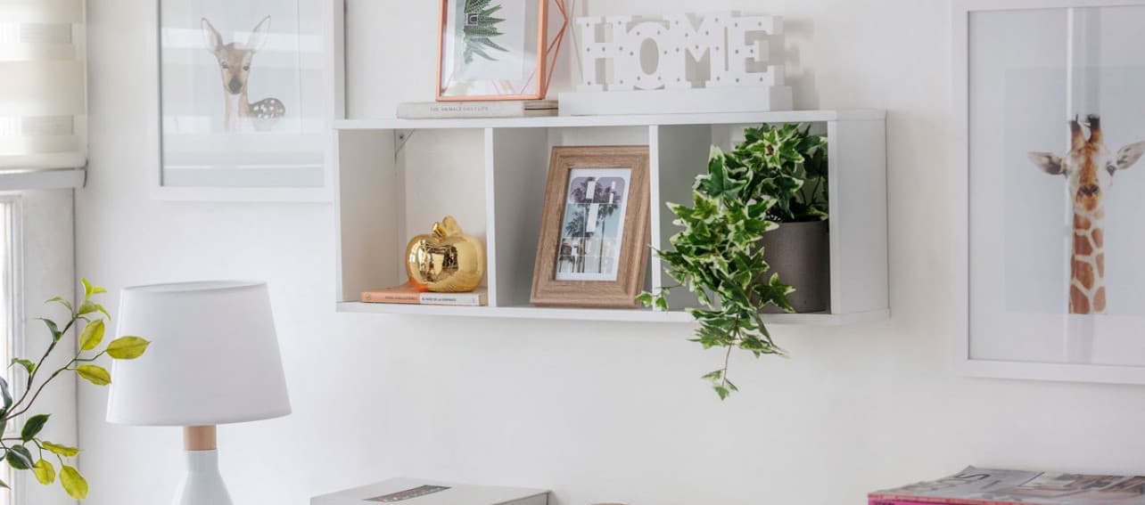 Cómo decorar y ordenar tus espacios con repisas flotantes